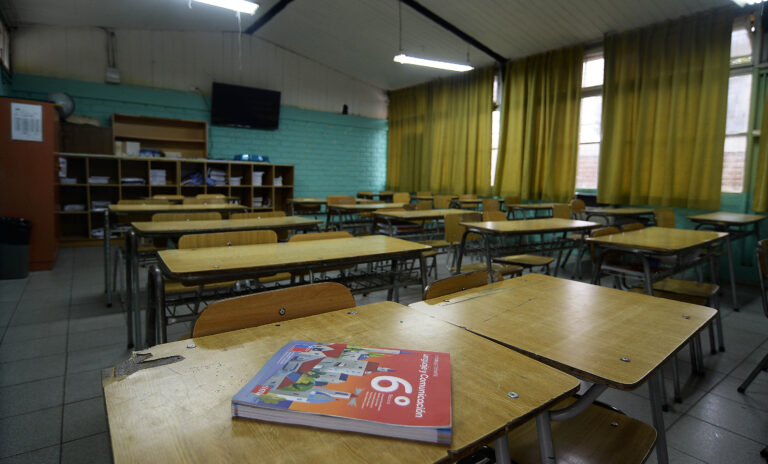 Liceo de Teno suspende clases de forma preventiva tras trascendidos de seguridad en redes sociales