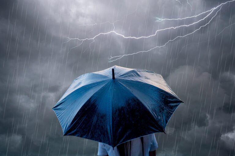 Sistema frontal traerá intensas lluvias a 10 regiones durante Semana Santa