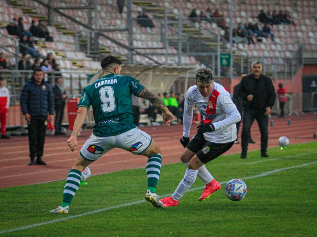 Curicó Unido no encuentra el rumbo sufriendo una dura derrota ante S. Wanderers