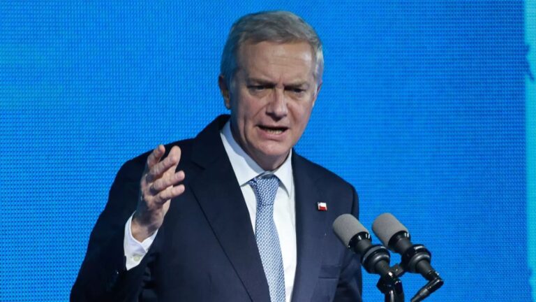 Gobierno cambia su eslogan "Trabajando para usted" por uno enfocado en "resultados"