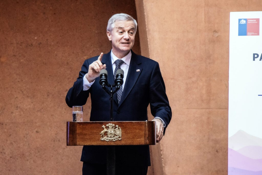 Aprobación Presidencial de Kast Repunta a 31% Tras Varias Encuestas a la Baja