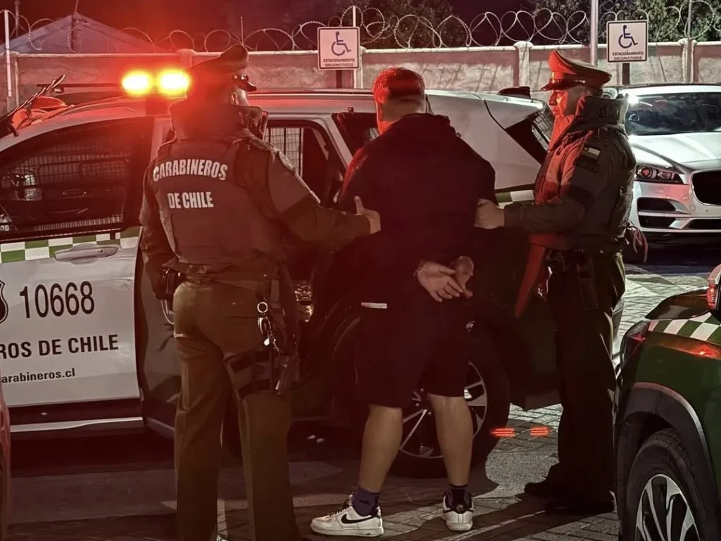 Carabineros Captura a Individuo con Orden de Detención Vigente en Villa Prat
