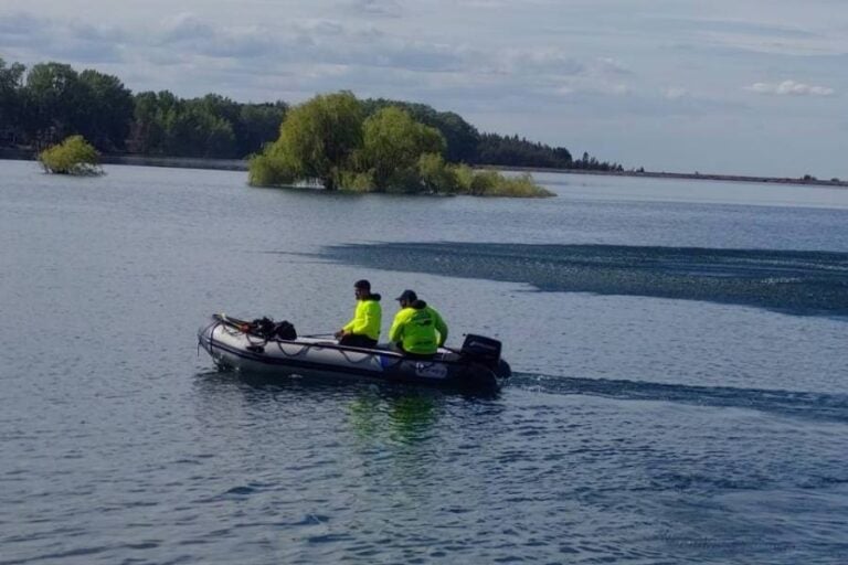 PDI investiga muerte de niño de 3 años hallado en embalse de Coihueco