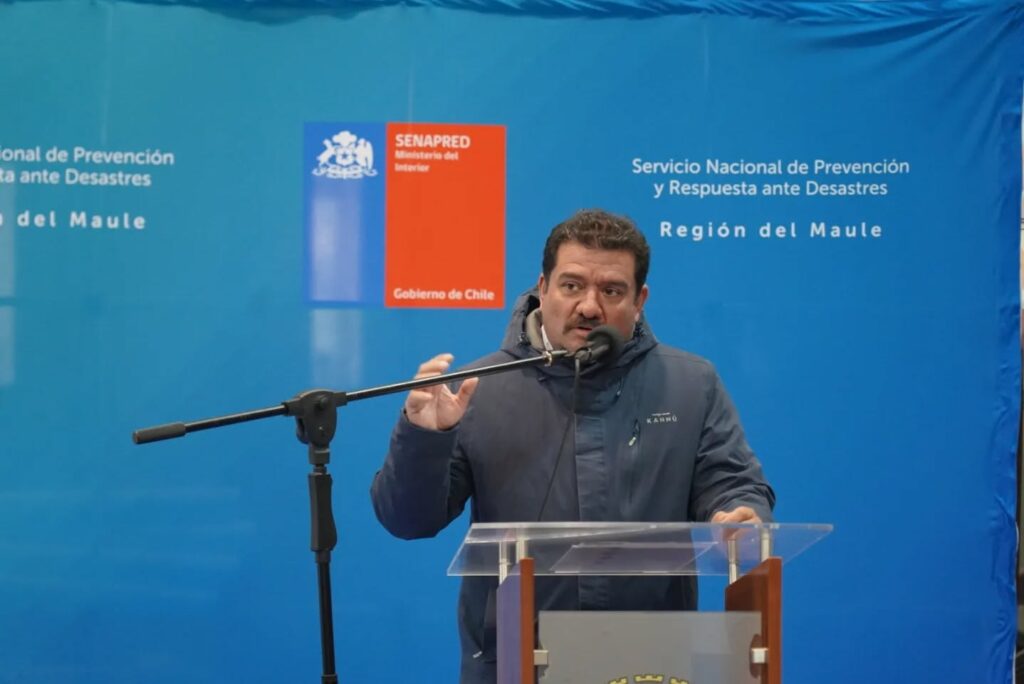 Alcalde de Licantén se desmarca y apoya a los SLEP: "Hay una minoría que por razones políticas no los quiere"