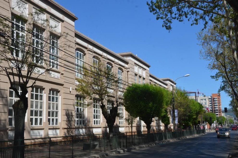 Liceo Marta Donoso de Talca retoma sus clases presenciales tras exhaustivo operativo de sanitización