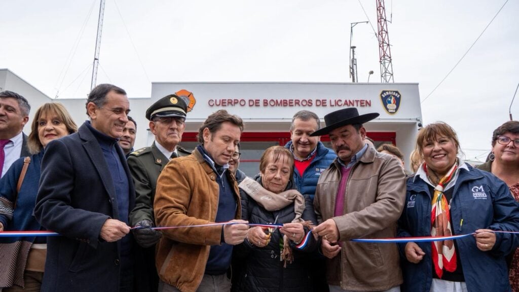 Inauguran obras de ampliación en histórico cuartel de Bomberos de Licantén