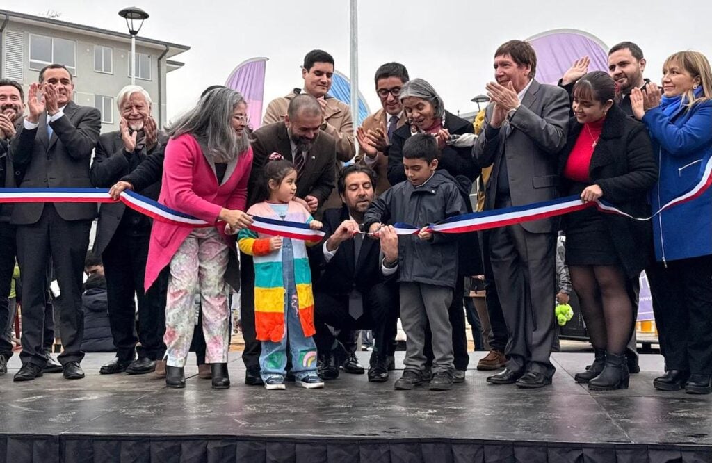 Concretan la entrega de 600 departamentos del conjunto habitacional "Mirador Caiván 1" en Talca