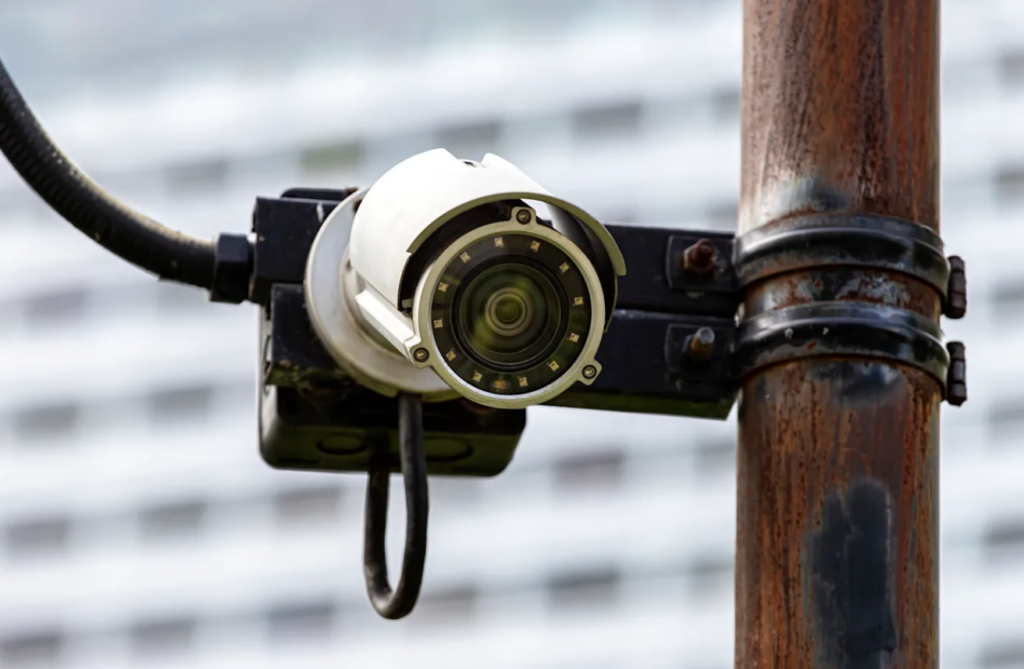 Los "ojos" de la delincuencia en la mira: Autoridades capacitan a operadores de cámaras de seguridad