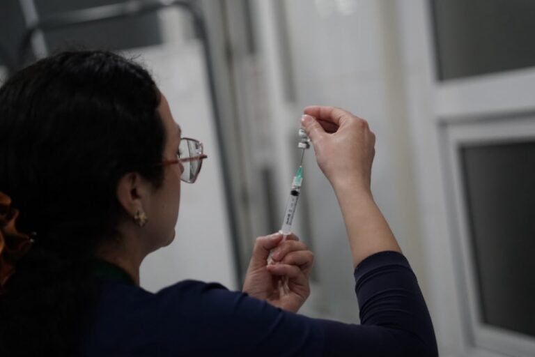 Salud municipal de Curicó realizará jornada especial de vacunación contra la influenza y el Covid-19