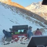 Rescatan a tres hombres aislados en el sector cordillerano de Laguna El Planchón