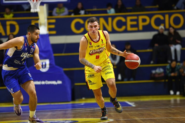 Tomás Lueiza: El curicano que brilla en la Liga Nacional de Básquetbol con Español