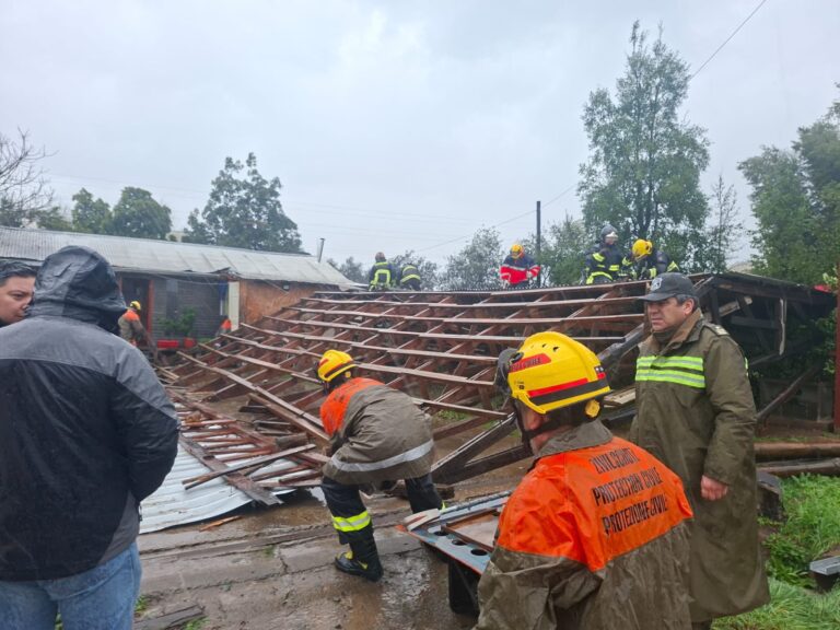 Temporal destruye techumbre de cuartel de Bomberos en Talca: "Vimos con dolor cómo se cayó"