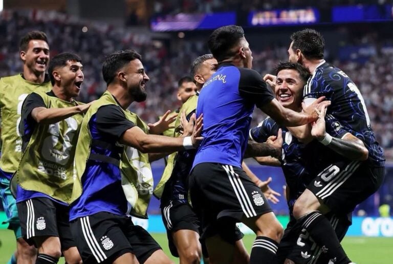 Argentina logra agónica remontada ante Inglaterra y es finalista del Mundial 2026