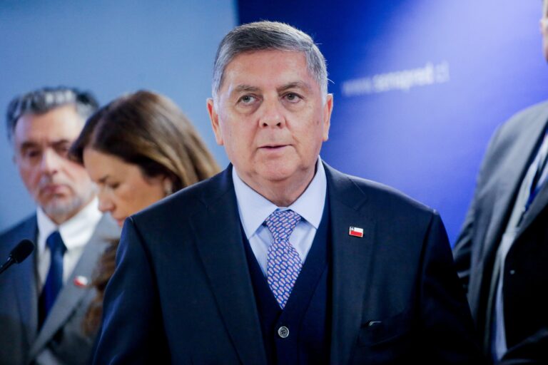 Gobierno descarta estado de catástrofe por ahora: "Los instrumentos actuales permiten atender la emergencia"