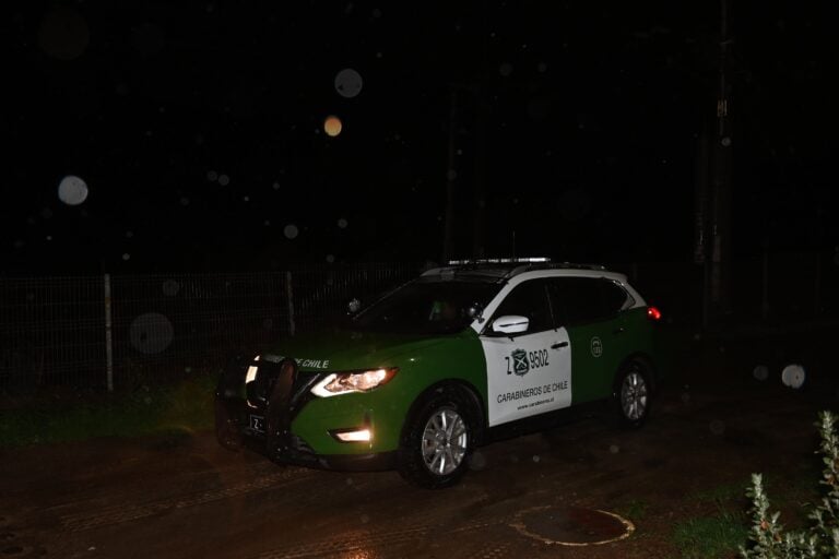 Tragedia en Cerro Navia: Hombre muere electrocutado en medio de sistema frontal
