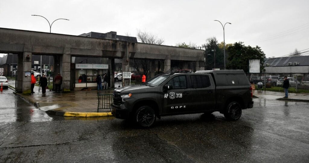 Carabinero en riesgo vital tras operativo en Valdivia: Fue baleado en el rostro