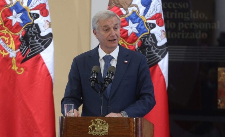 Encuesta Cadem: Desaprobación de José Antonio Kast llega al 58% en medio de compleja situación económica