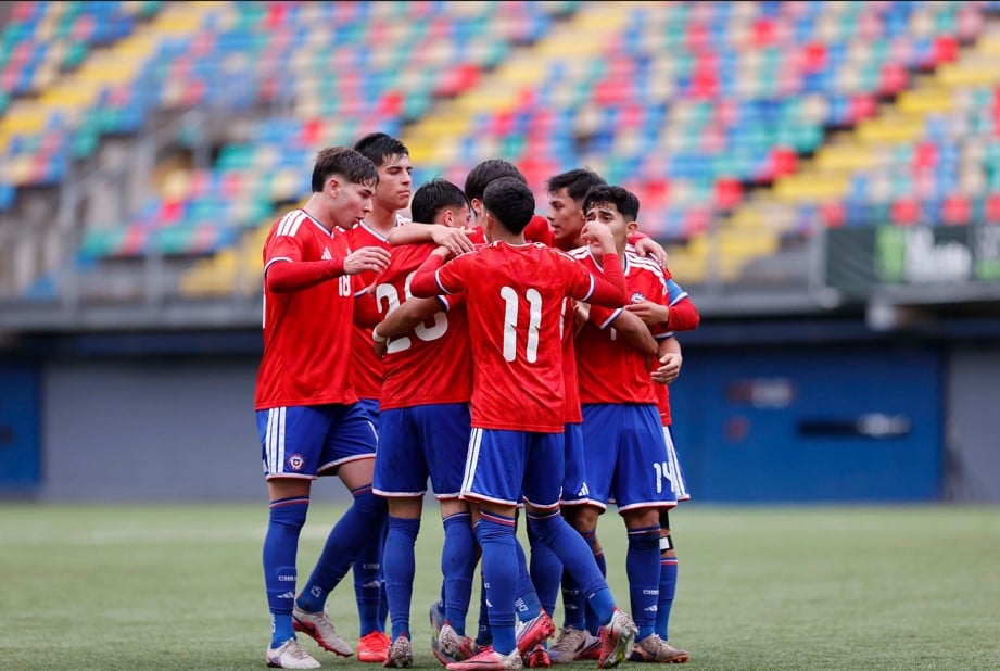 La Roja Sub 17 golea a Colombia con presencia de los curicanos Lucas López y Amaro Pérez