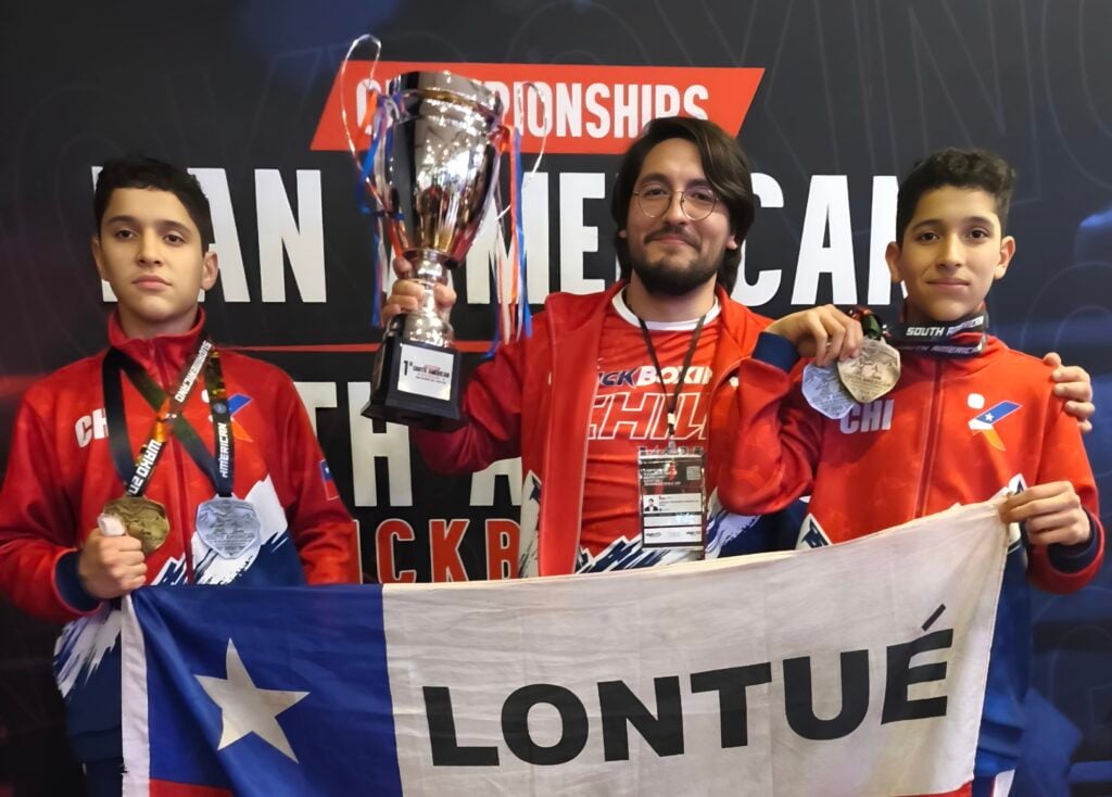 Gemelos de Lontué hacen historia tras coronarse campeones en Sudamericano de Kickboxing WAKO