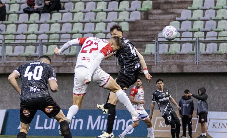 Todo mal para Curicó Unido: Cae por goleada ante Deportes Copiapó