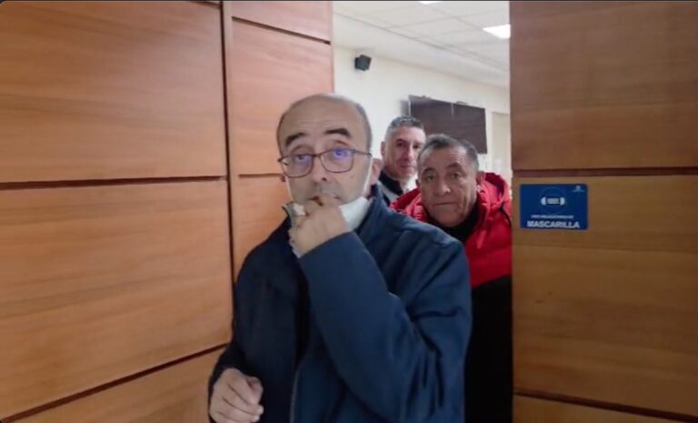 Abogado Cristián Cabrera suma nueva formalización por presuntas estafas: “Me robó 38 millones”, asegura denunciante