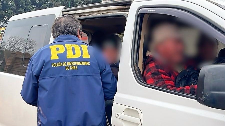 Operativo de la PDI culmina con casi un centenar de extranjeros fiscalizados en Longaví y San Javier