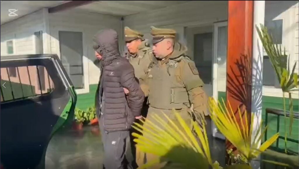 Sujeto detenido a bordo de un vehículo robado en Quinta de Tilcoco confiesa ser el autor de un homicidio
