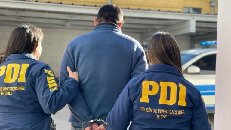 Detectives logran la captura de profesor prófugo desde 2017 por delitos sexuales contra menor