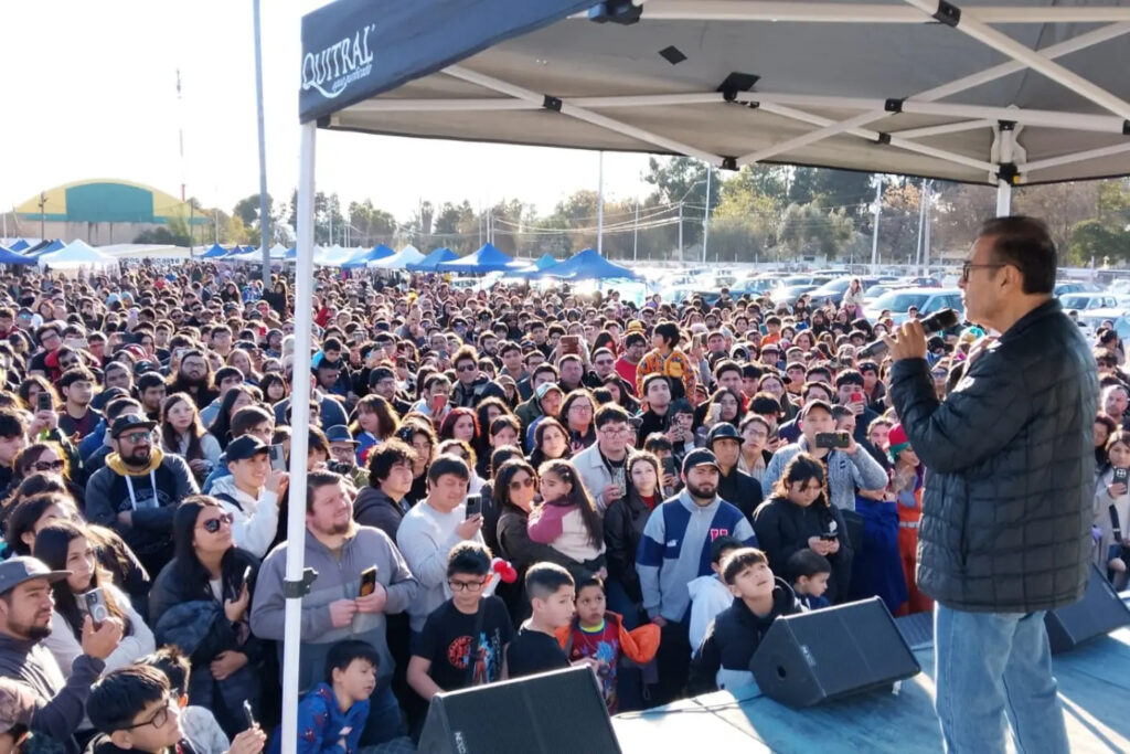 Mario Castañeda en Curicó: "El doblaje necesita talento nuevo, pero con preparación"