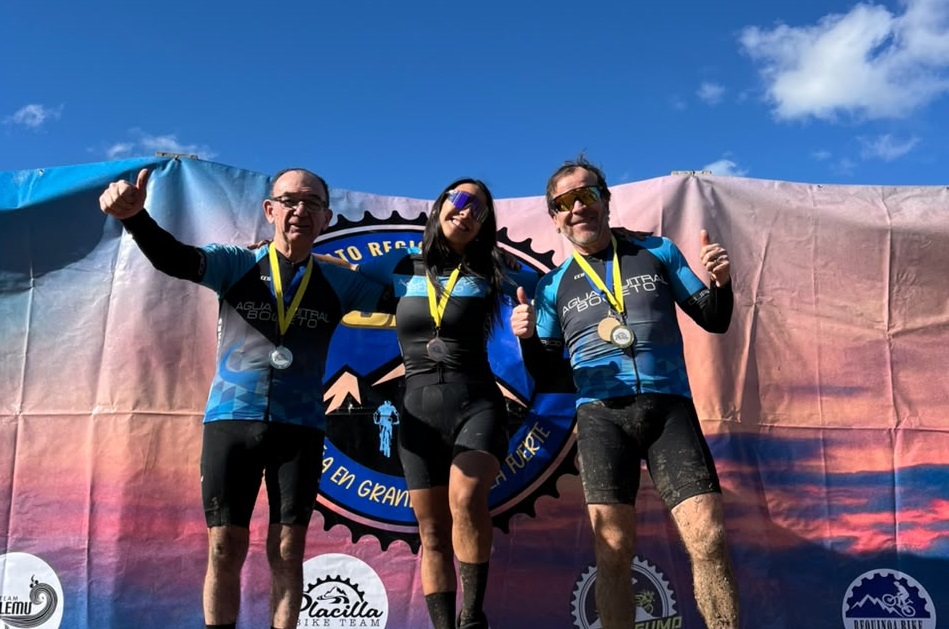 Ciclistas curicanos brillan en el Campeonato Regional "Rally Placilla"