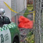 Hombre es hallado muerto al costado de supermercado en Curicó