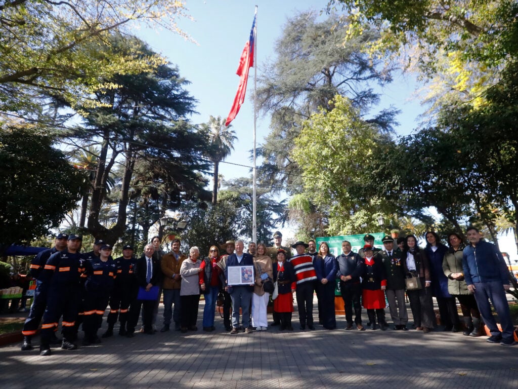 Curicó marca el inicio de las celebraciones de septiembre con izamiento del pabellón patrio