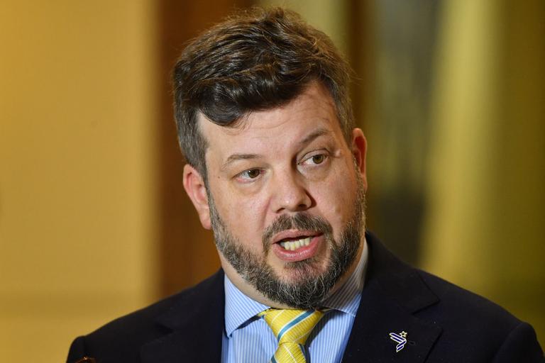 Kaiser insta a Kast a respaldar a las FF.AA. en Presupuesto: "Menos declaraciones y más acciones"