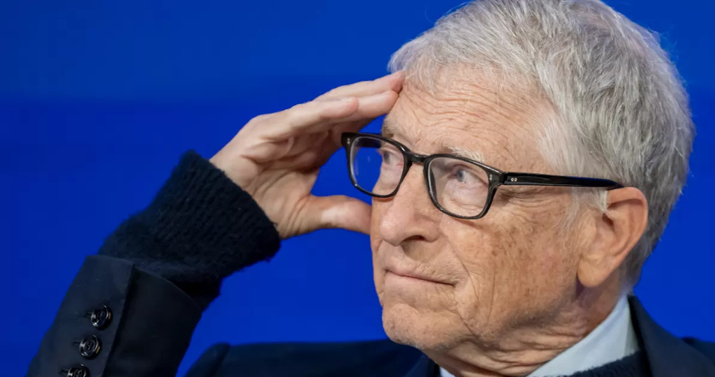 Bill Gates lanza dura advertencia: IA sin control podría ser responsable de: "mil millones de muertes"