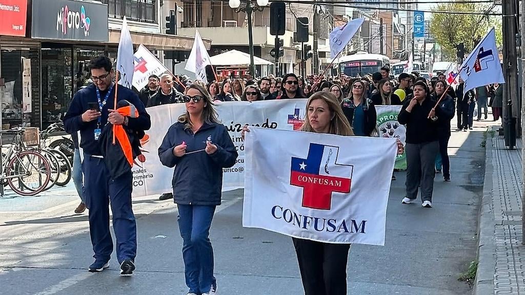Funcionarios de la salud municipal inician paro nacional por congelamiento del per cápita y recortes presupuestarios