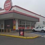 Autoridad Sanitaria clausura supermercado en el sector El Boldo de Curicó por pérdida de cadena de frío
