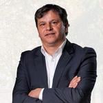 Serviu Maule desvincula a director habitacional tras ser detenido por millonario fraude en "Operación Castillo de Naipes"