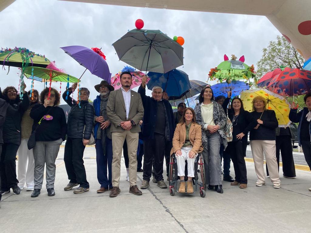 Talca se prepara para la "Caminata de Paraguas": IND Maule organiza masiva actividad para adultos mayores