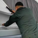 Decomisan armas y licor artesanal tras allanamientos masivos en recintos penitenciarios del Maule