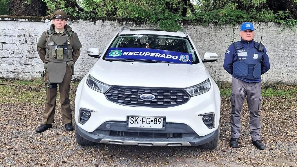 Patrullaje preventivo permite recuperar vehículo robado en Lontué y detener a su conductora