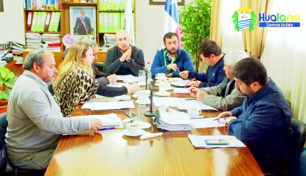 Concejal propone que municipio de Hualañé adquiera computadores para escolares ante eventual fin de programa estatal