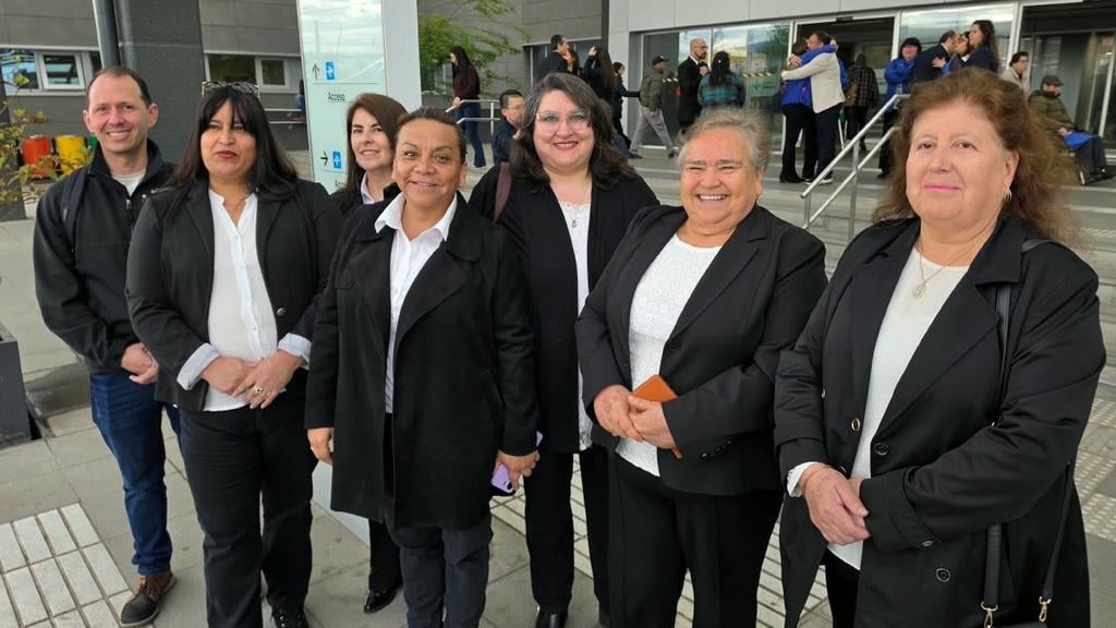 Vecinos del Hospital Provincial de Curicó denuncian amenazas por parte de comerciantes ambulantes