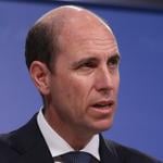 Ministro Arrau admite que "falta muchísimo" en seguridad y que a la derecha "se le exige más"