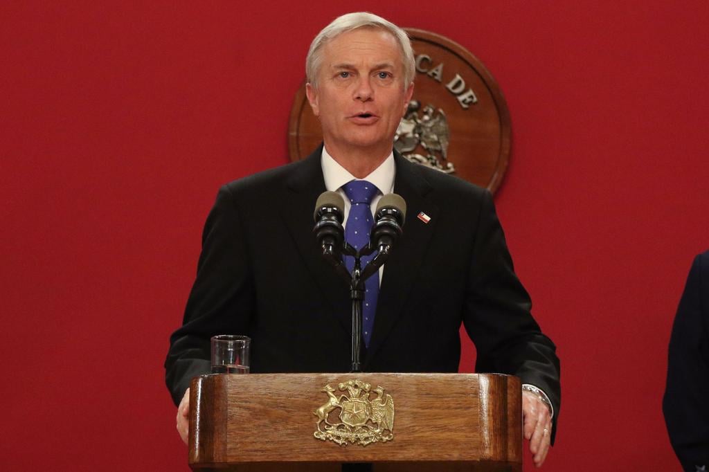Presidente Kast sufre fuerte caída en aprobación: cae por primera vez bajo el 30% y desaprobación alcanza el 66%