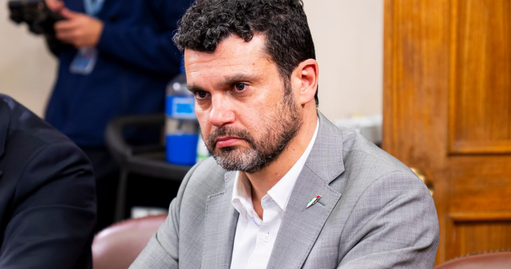 A días del 18-O, Bassa afirma que la crisis social persiste: "Las condiciones materiales de vida de la población siguen estando igual o peor"