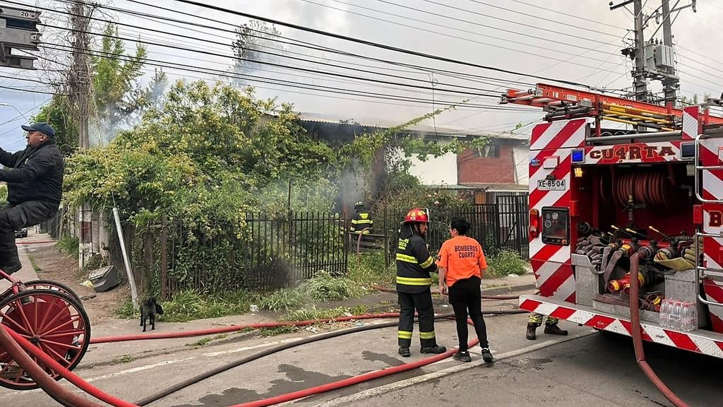 Casa "tomada" en Villa Pontificia Vaticano resulta completamente destruida por incendio estructural