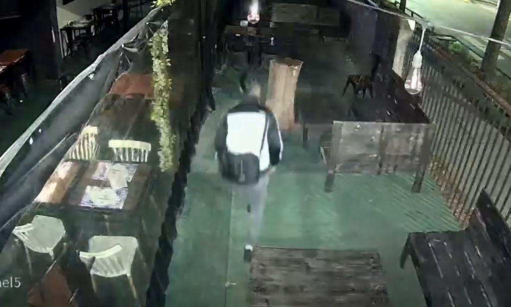 Carabineros frustra robo en céntrico bar de Curicó y detiene a un sujeto con amplio prontuario