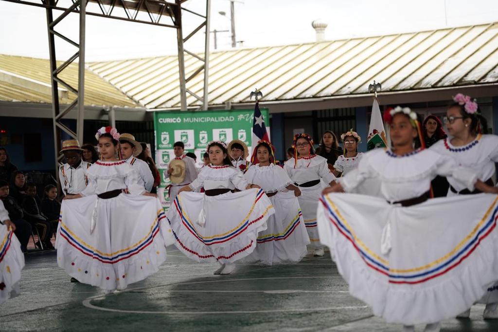 Inauguran obras de reposición en la Escuela Padre Alberto Hurtado de Curicó