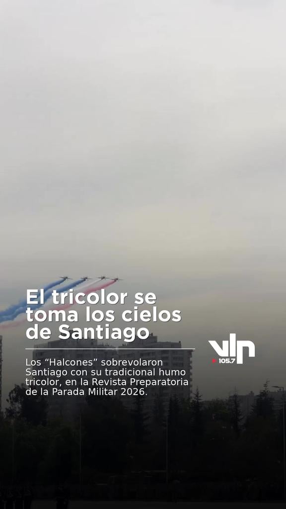 El tricolor se toma los cielos de Santiago
